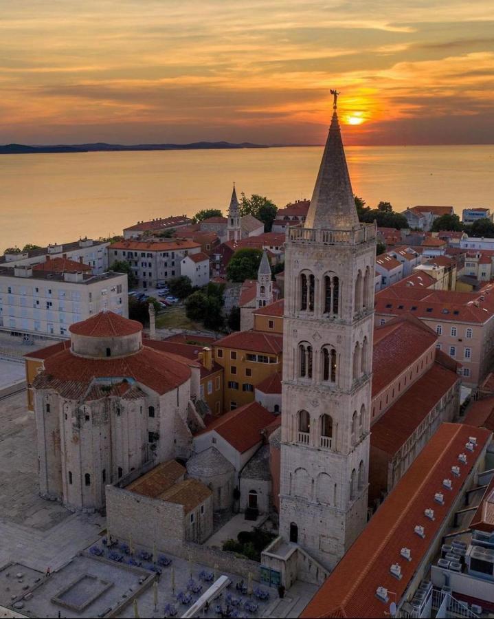 Wonderful Holiday House Bruno With Heated Pool Zadar Exterior foto